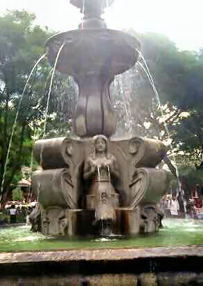 La fuente en el parque